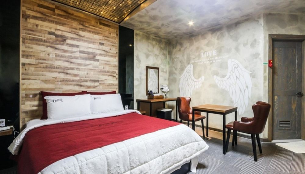 Rings Motel Premium Room, Terrace (B) (Disposable bed sheets, Bathtub)