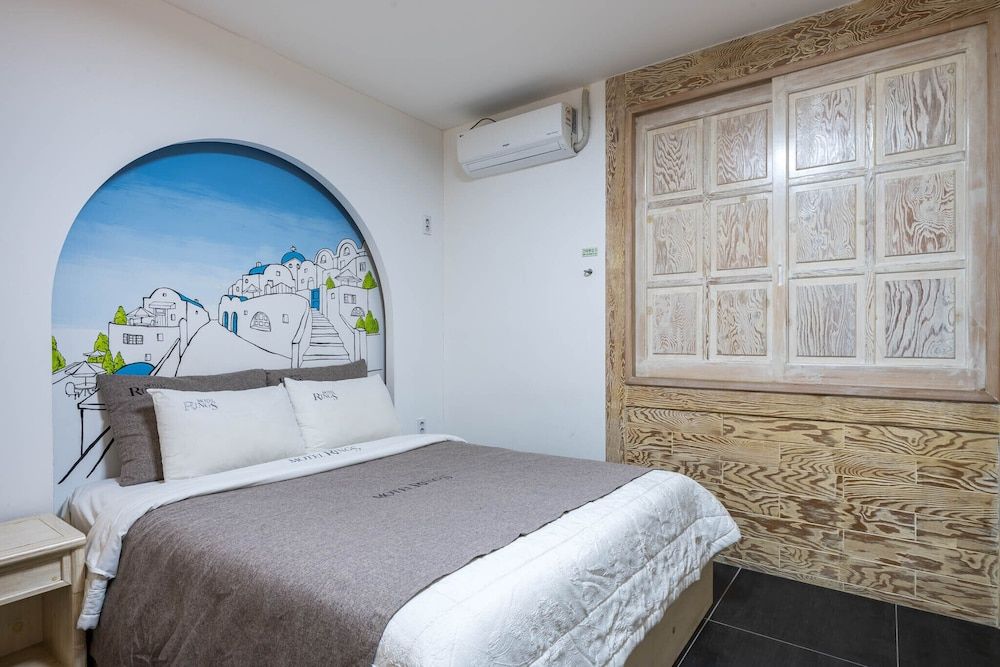 Rings Motel Standard Room, 1 Queen Bed (Disposable bed sheets, Bathtub) 2