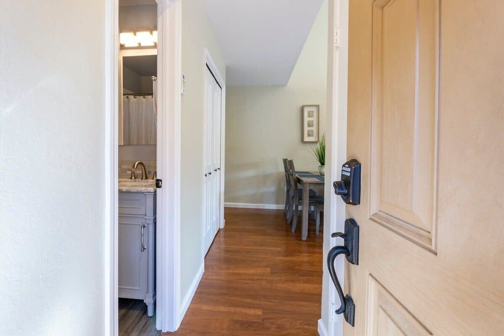 Marbella Lane Duplex San Jose House (3 Bedrooms) 11