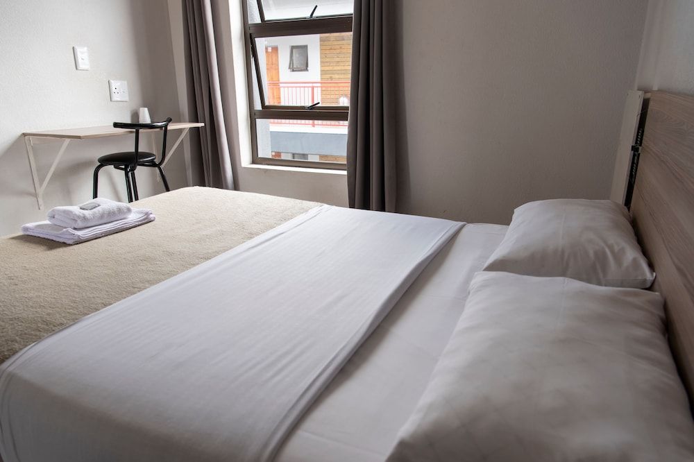 Ecomotel Kempton Park Standard Room 2