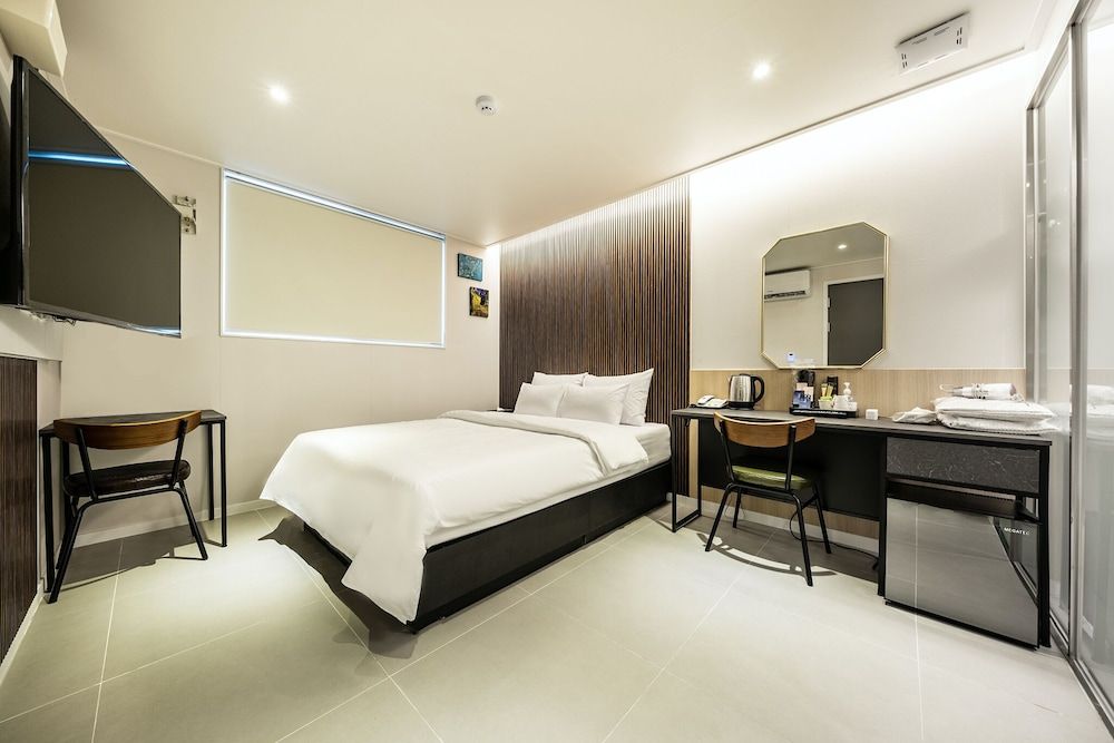 undefined M&Lucky Hotel 3