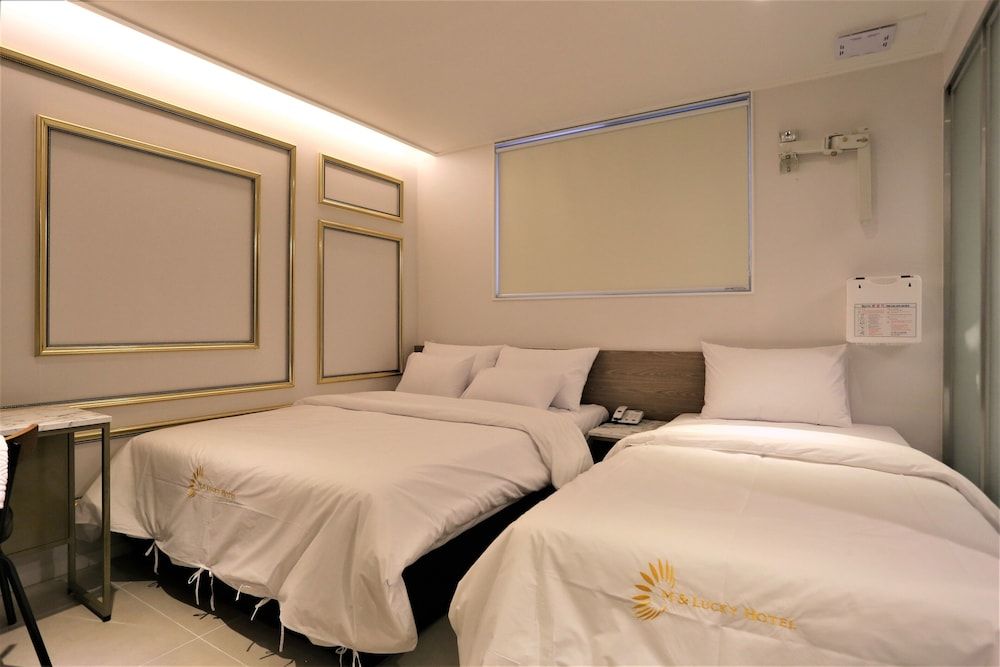 undefined M&Lucky Hotel 2