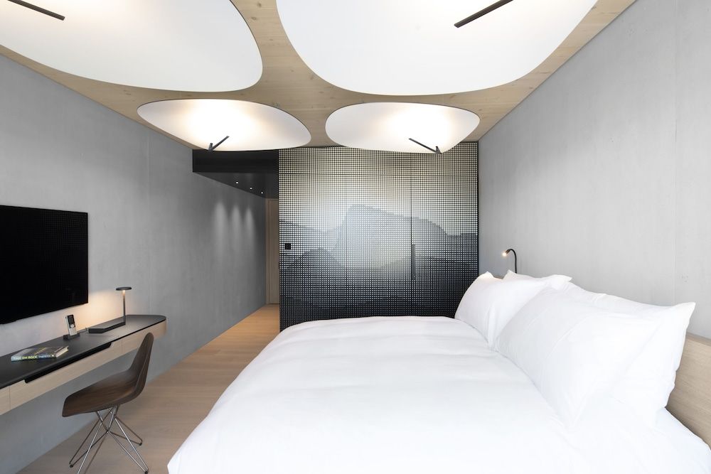 Hôtel des Horlogers Deluxe Double or Twin Room 2