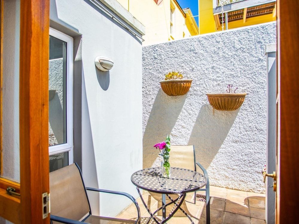 Cape Riviera Guesthouse Standard Double Room (No twin beds-Takes 2) 2