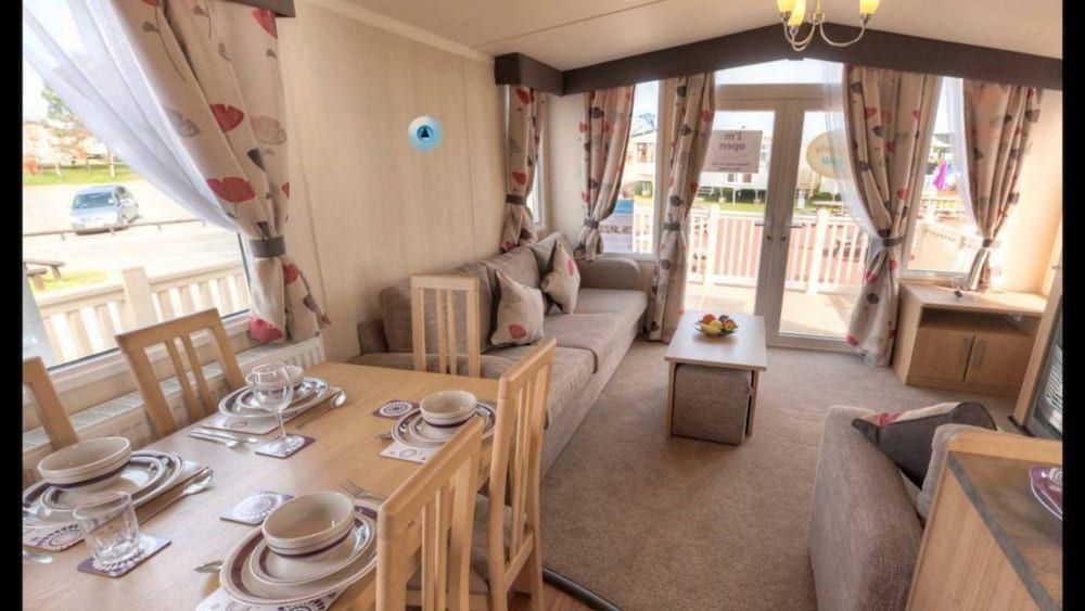 2 Bedroom Deluxe Holiday Home