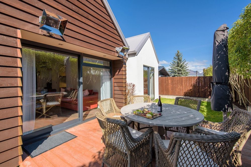 undefined Central Queenstown 3-Bed Villa by Staysouth 5