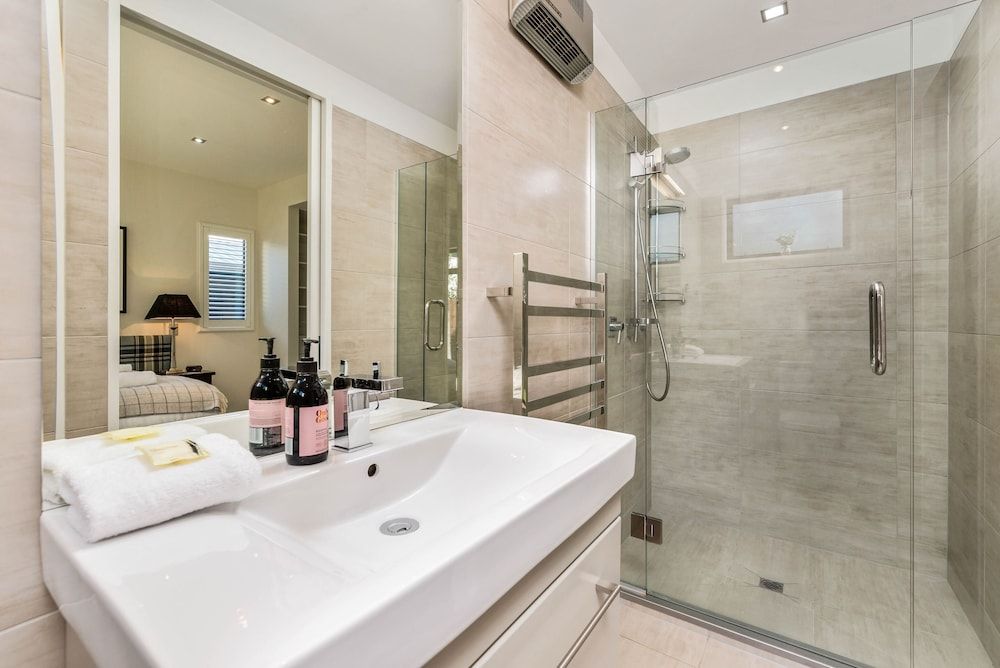 Central Queenstown 3-Bed Villa by Staysouth Villa 6