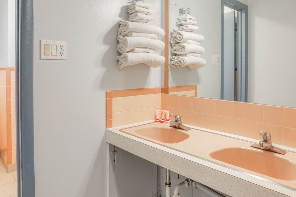 OYO Hotel Liberal, Kansas Room, 2 Queen Beds 10