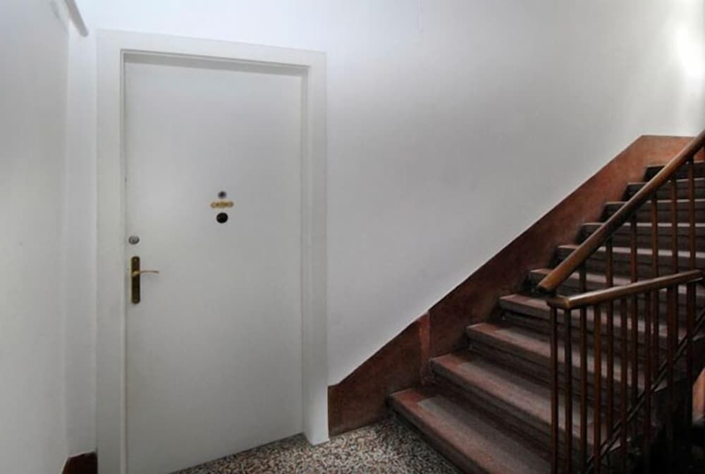 undefined Angela Classic Rooms 9