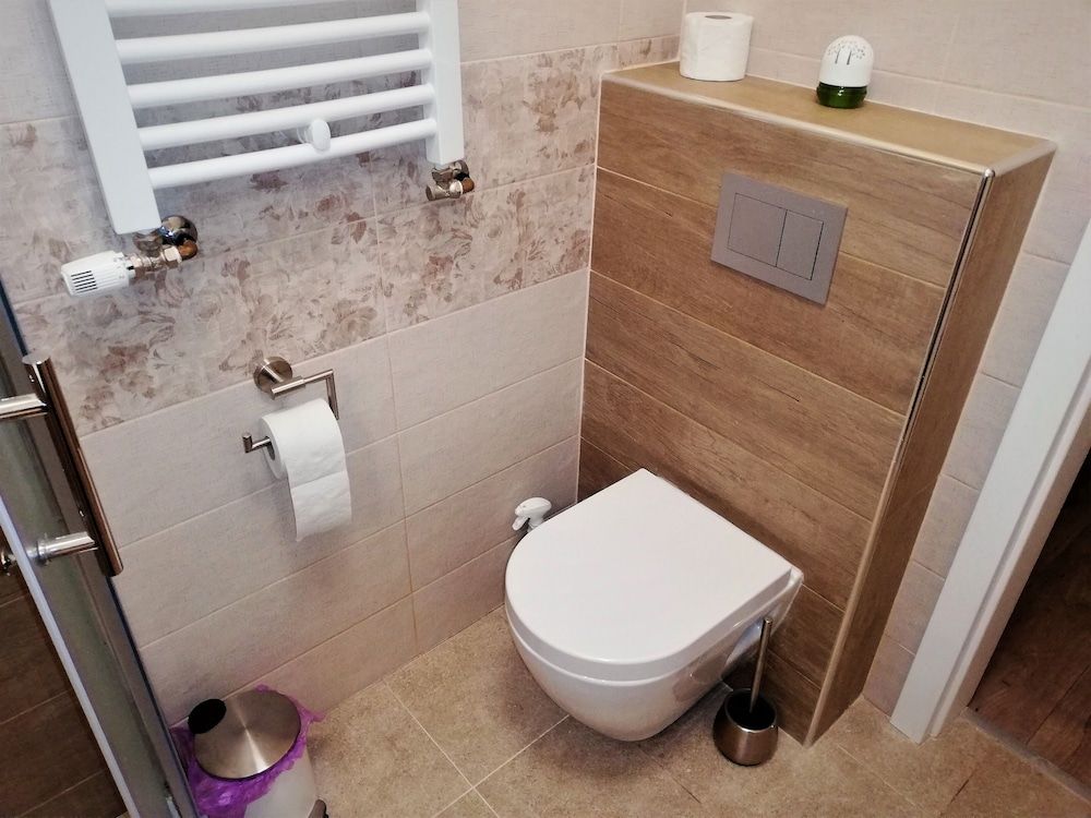 Angela Classic Rooms Business Studio 4