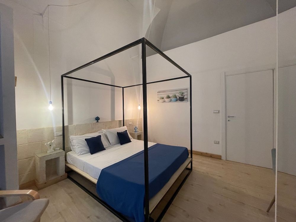 Casa D'Angiò Standard Room, Balcony 4