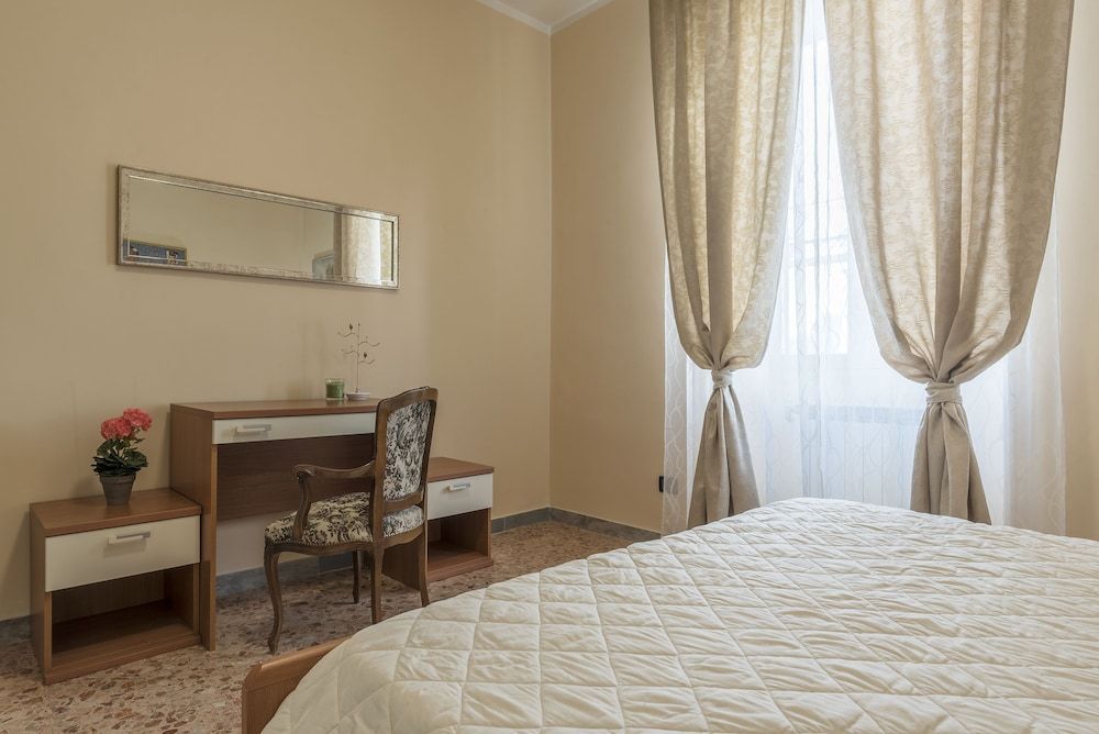 undefined Stazione Termini & Castro Pretorio Flat 8