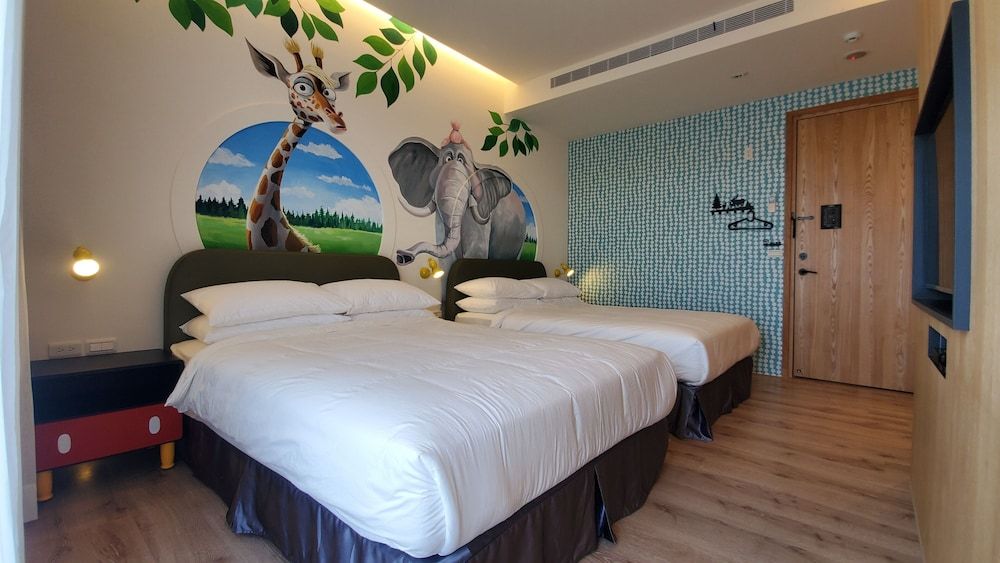 Building block forest Family Quadruple Room 6