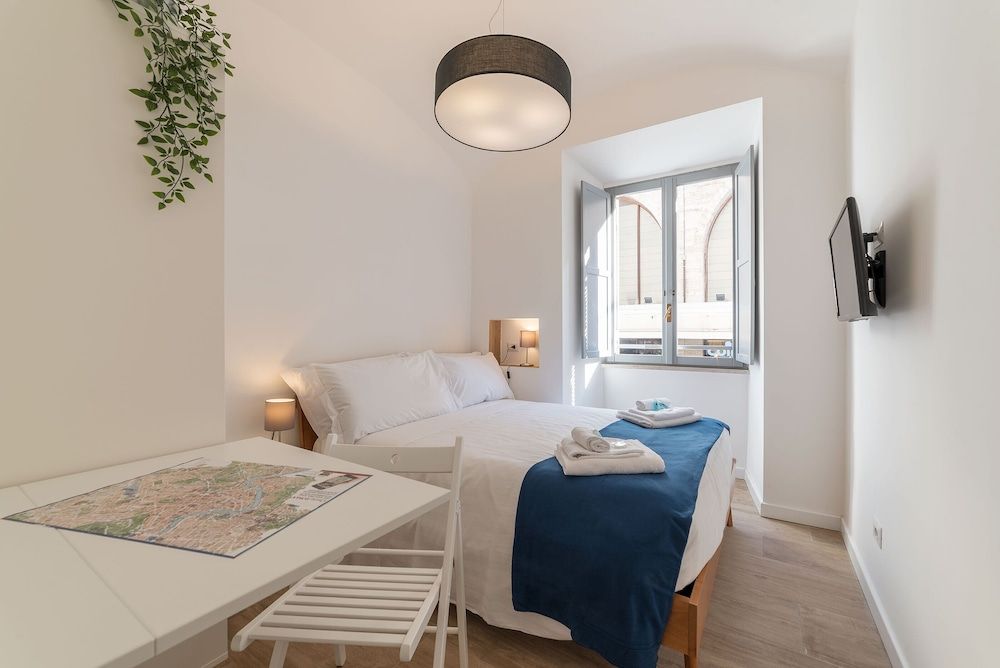 undefined Roma Station House 7