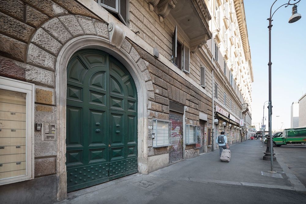 undefined Roma Station House 6