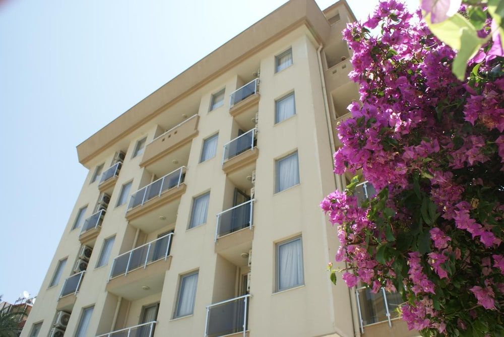 undefined Santa Marina Hotel 5