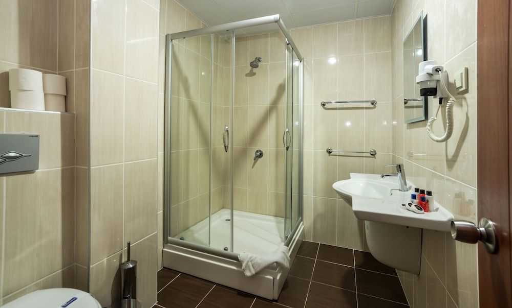 undefined Santa Marina Hotel 9