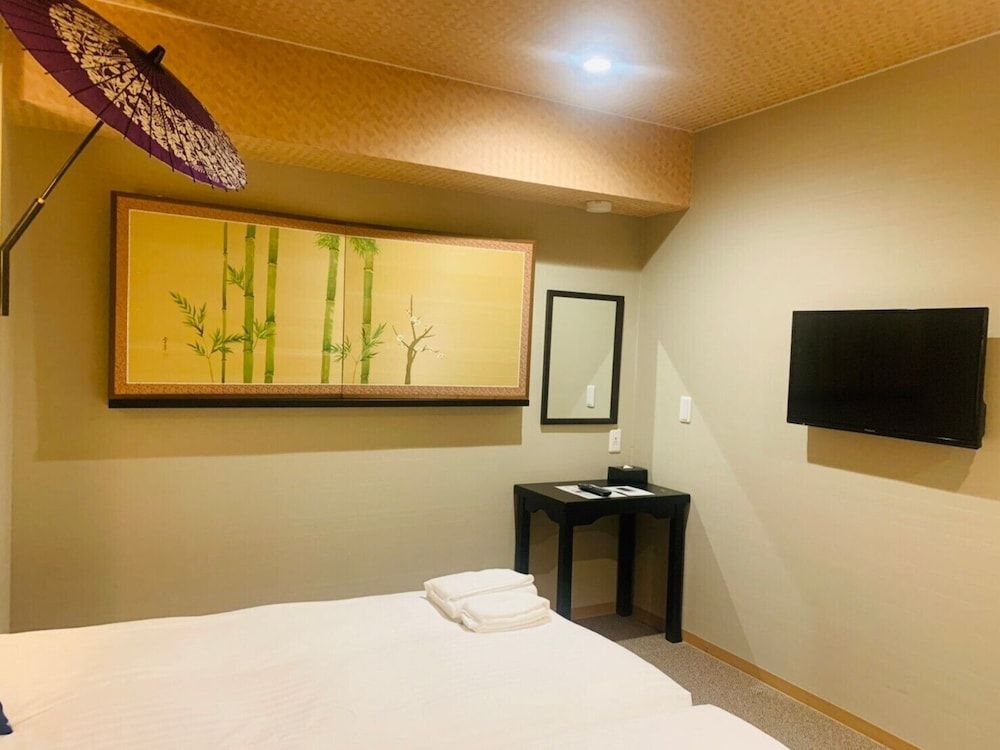 undefined gion ladies hotel tsukinohime