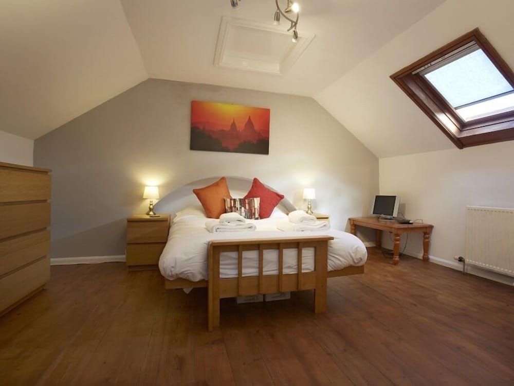 undefined 27 George Street 10