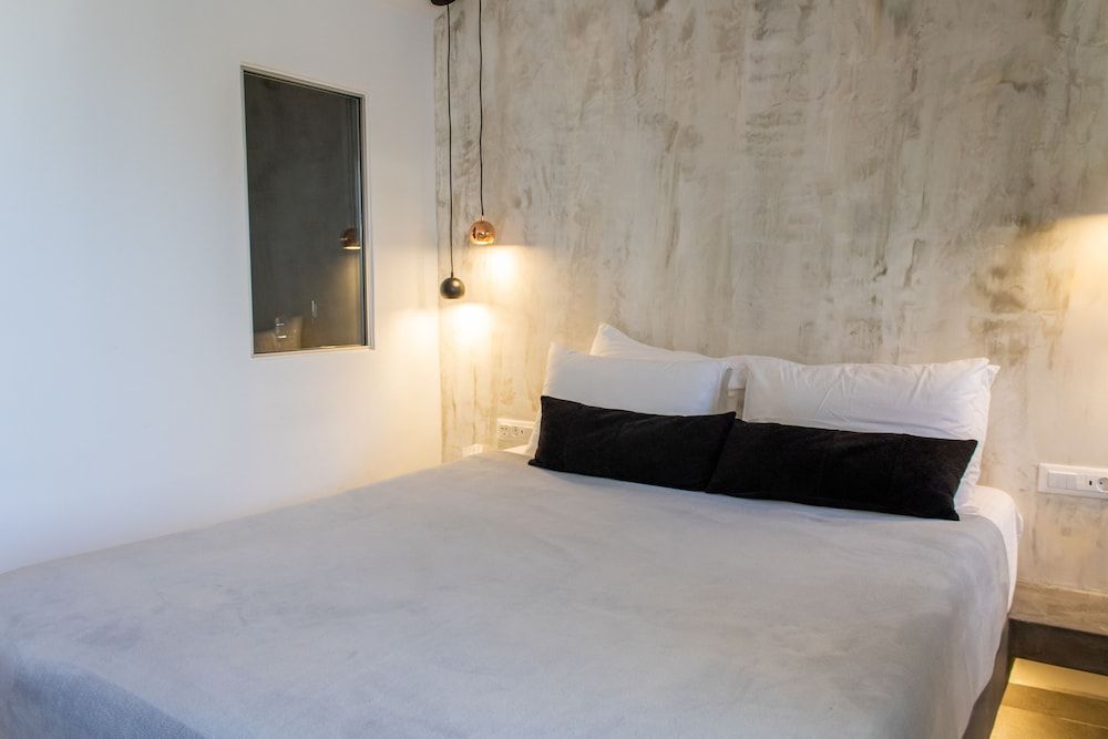 undefined George & Joanna Suites 7