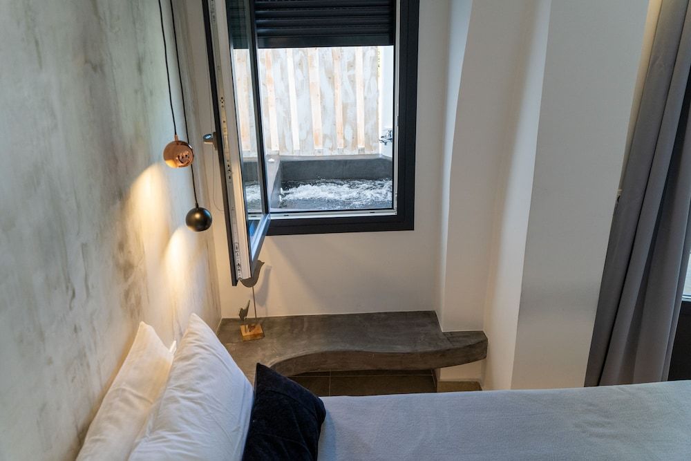 undefined George & Joanna Suites 6