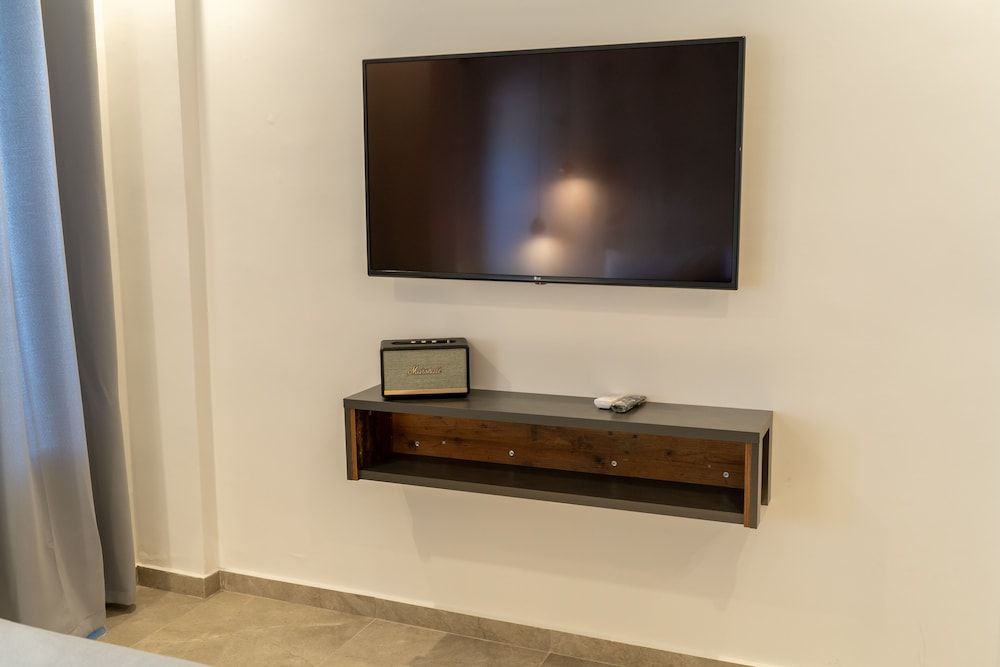 undefined George & Joanna Suites 9