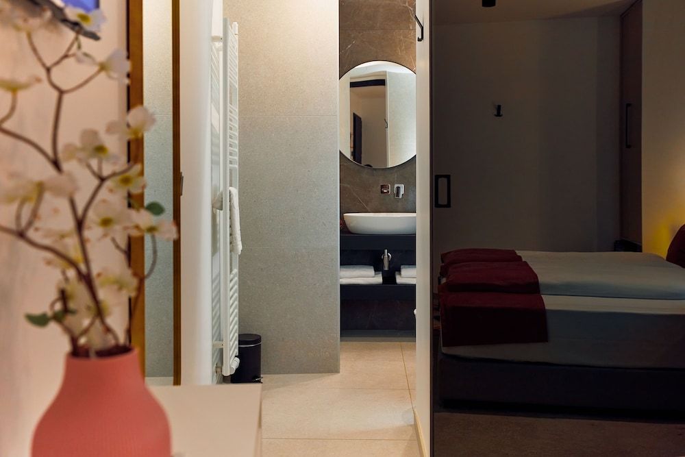 undefined The Hotel Ljubljana 8