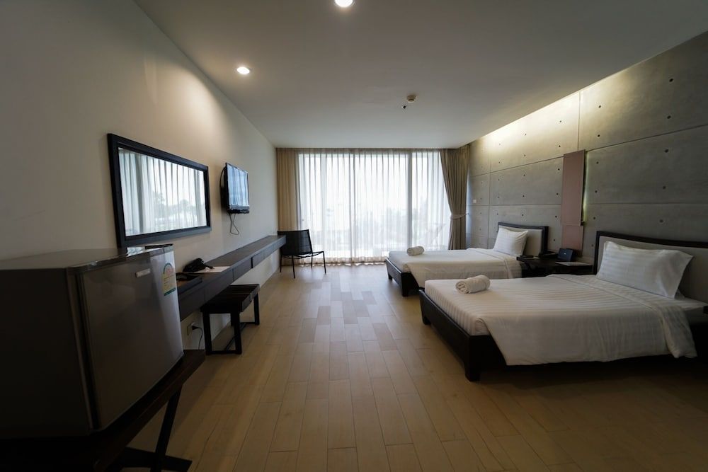Serene Phla resort and restaurant Deluxe Twin Room, Sea View 2