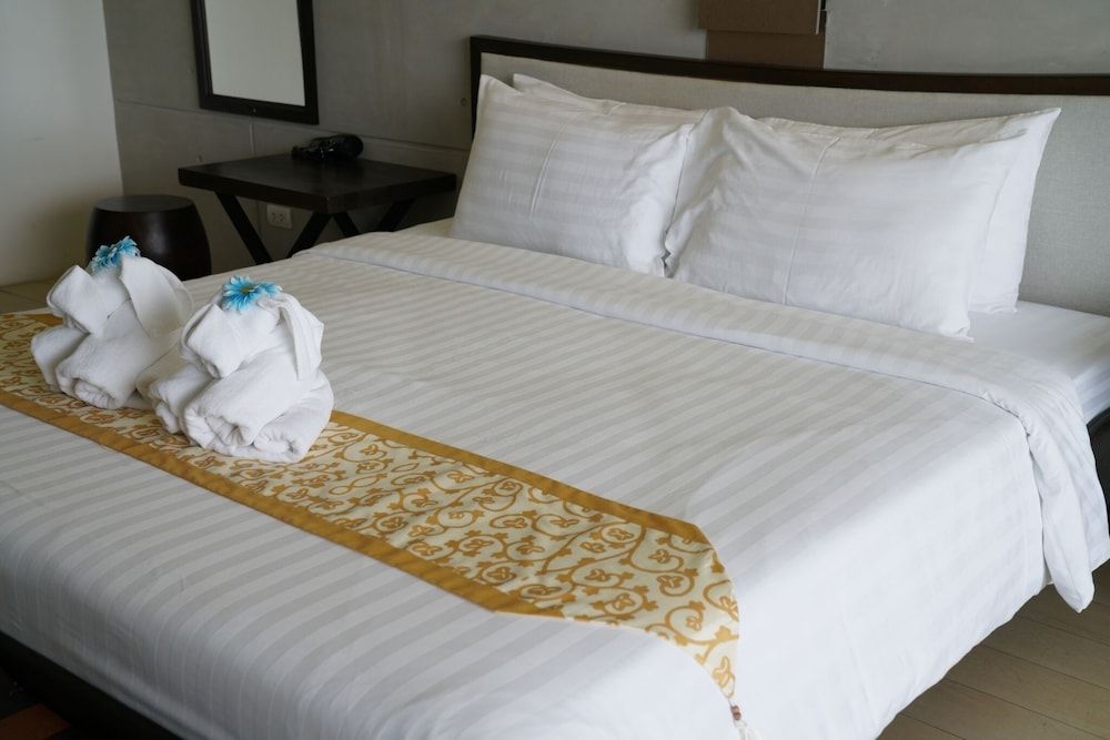 Serene Phla resort and restaurant Junior Suite