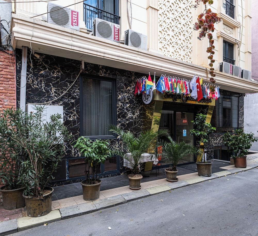 undefined Senyor Garden Hotel 7