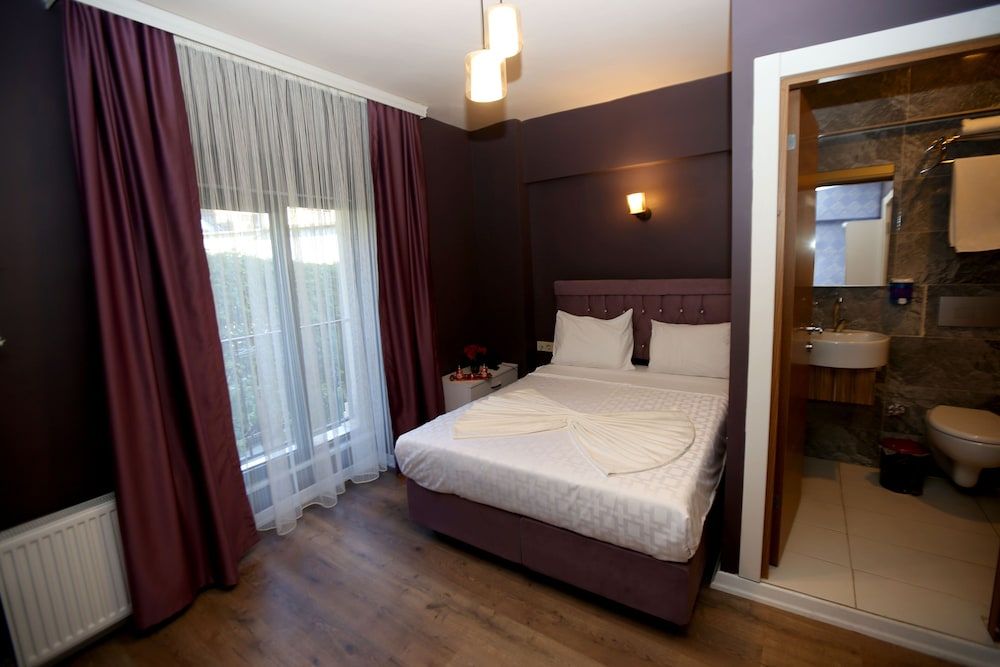 undefined Senyor Garden Hotel 4