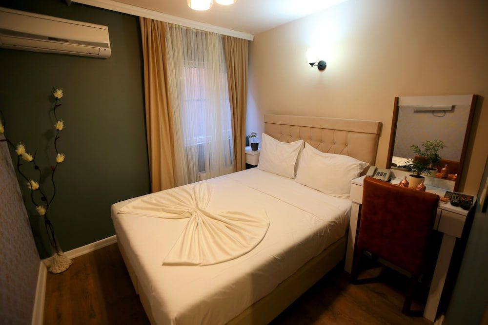 undefined Senyor Garden Hotel 3