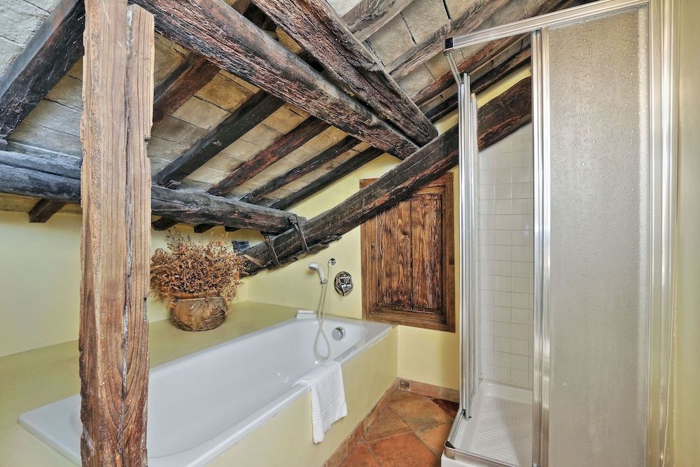 Volpe Apartment, 1 Bedroom 8