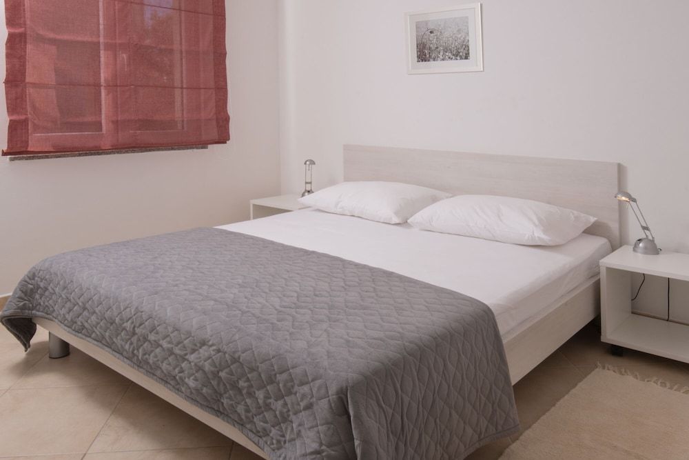 Superior Apartment, 2 Bedrooms, Poolside (Ground Floor)