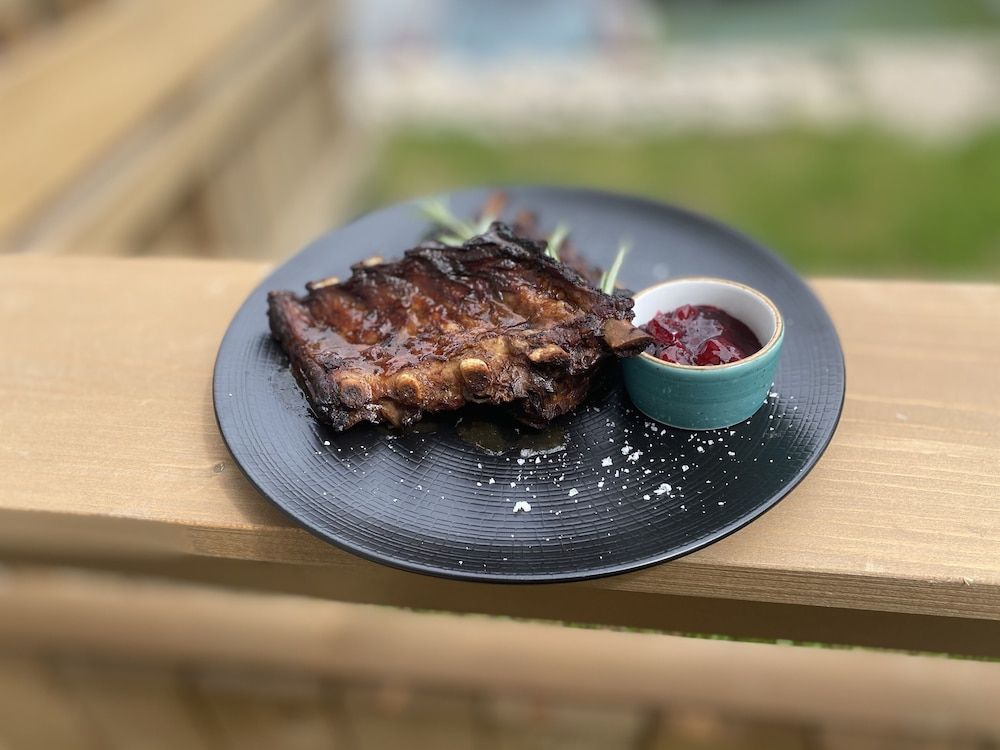 Five Seasons Two Classic Apartment 8