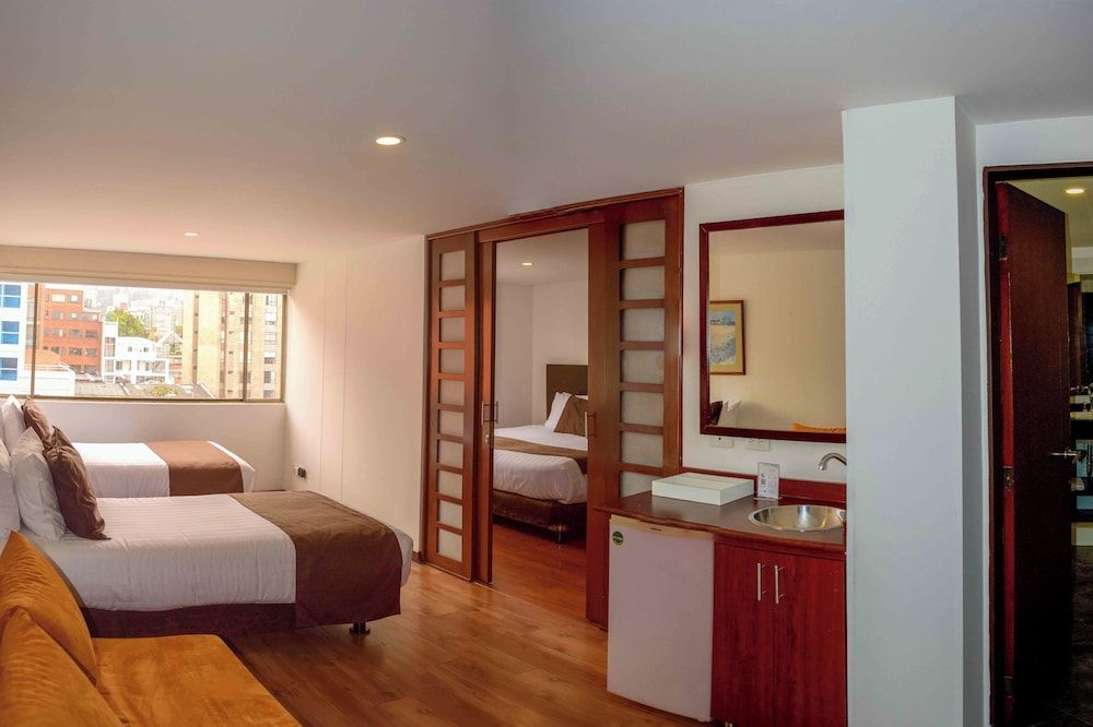 Hotel Confort 80 Zona Rosa Traditional Twin Room 2