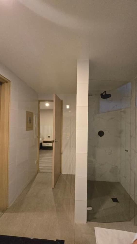 Hotel Confort 80 Zona Rosa Standard Triple Room 8