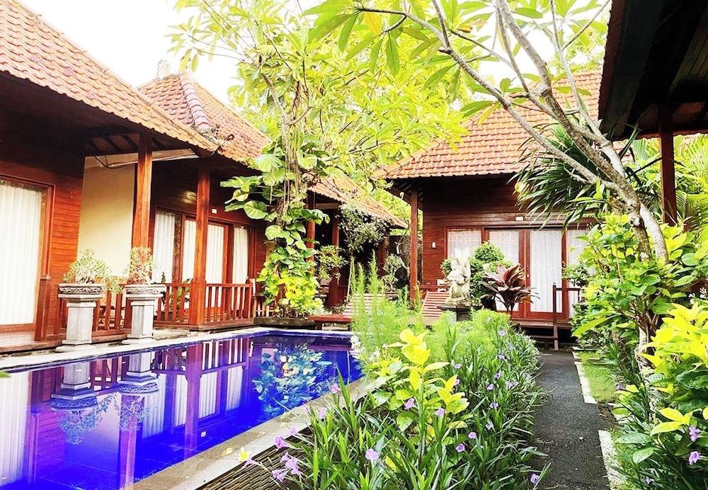 undefined Wait Garden Cottage 2