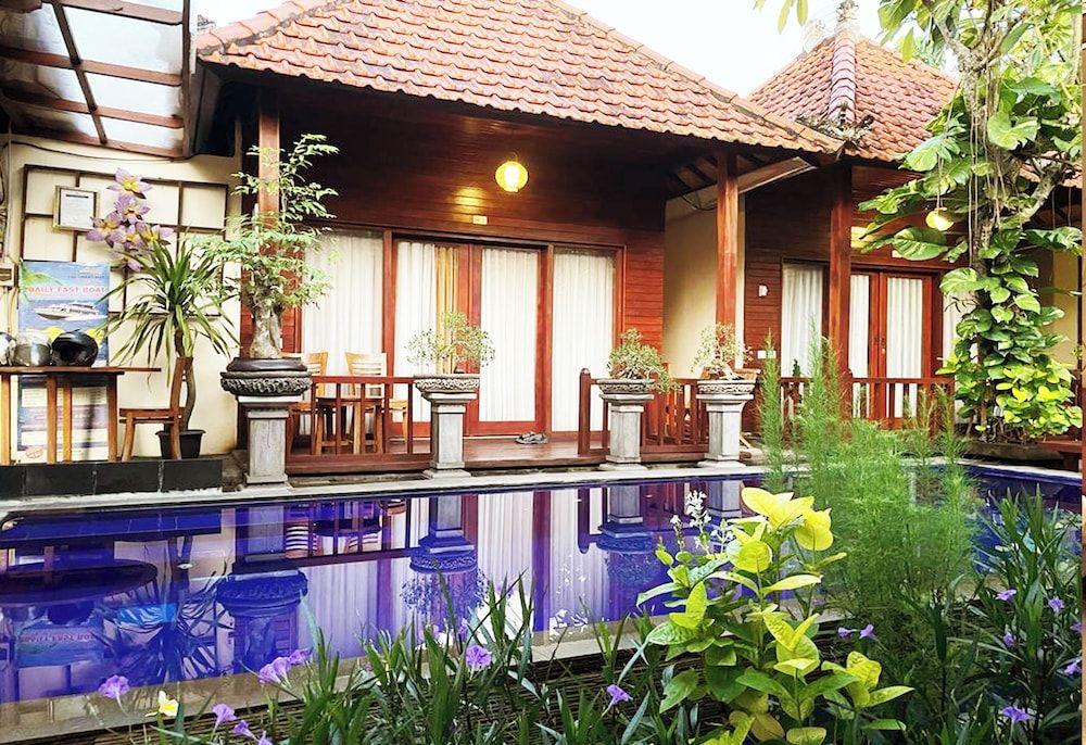 undefined Wait Garden Cottage 4