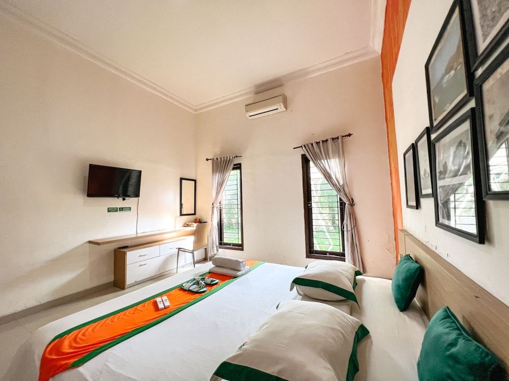Homestay Sawitsari dekat Hartono Mall dan UGM by Simply Homy Family House, 3 Bedrooms 4