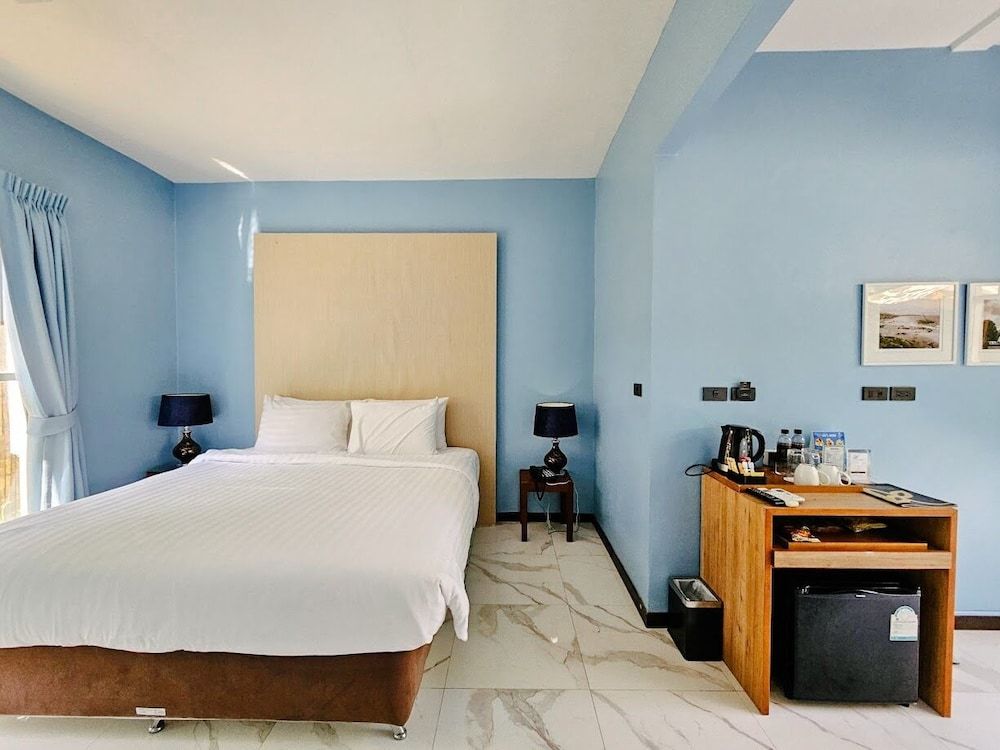 Deluxe Double Room, 1 Queen Bed, Terrace, Garden View