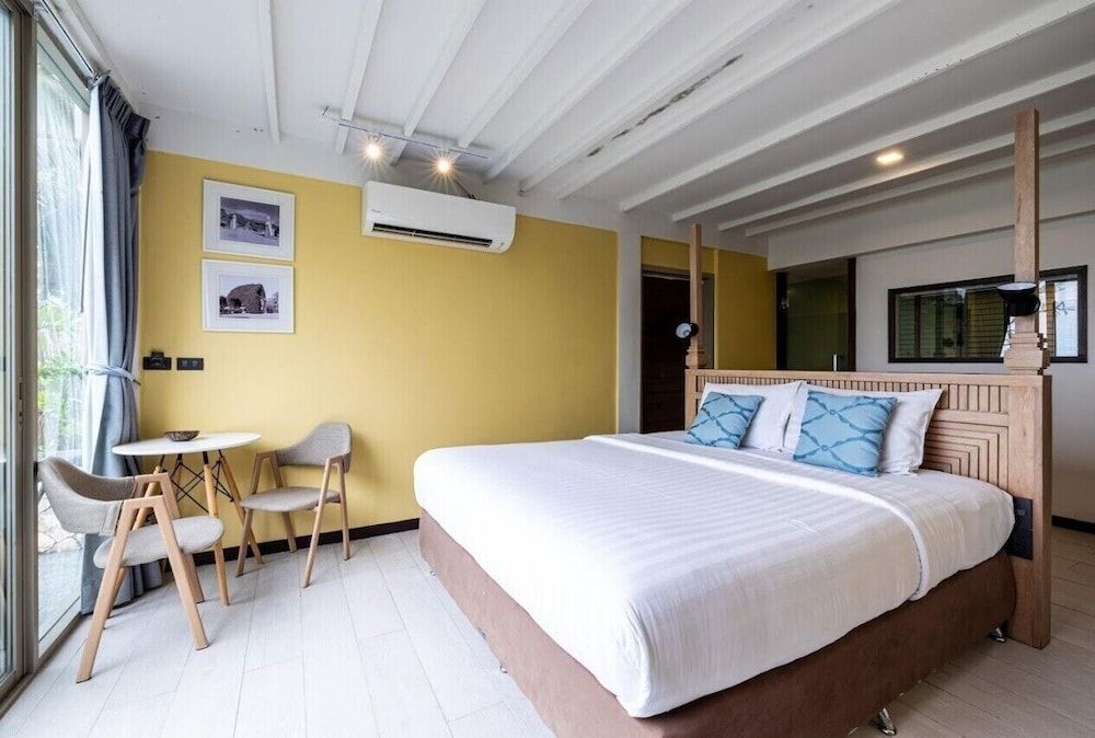 De Chaochom Hua Hin Deluxe Double Room, 1 Queen Bed, Hot Tub, Beach View 3