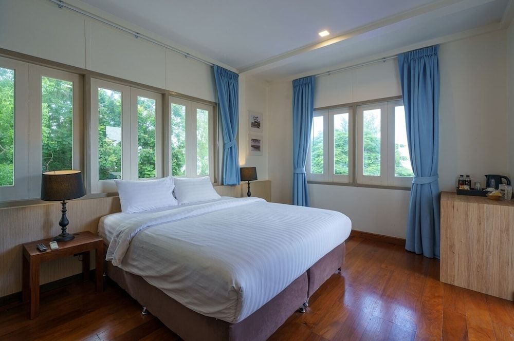Deluxe Double Room, 1 Queen Bed, Terrace, Garden View