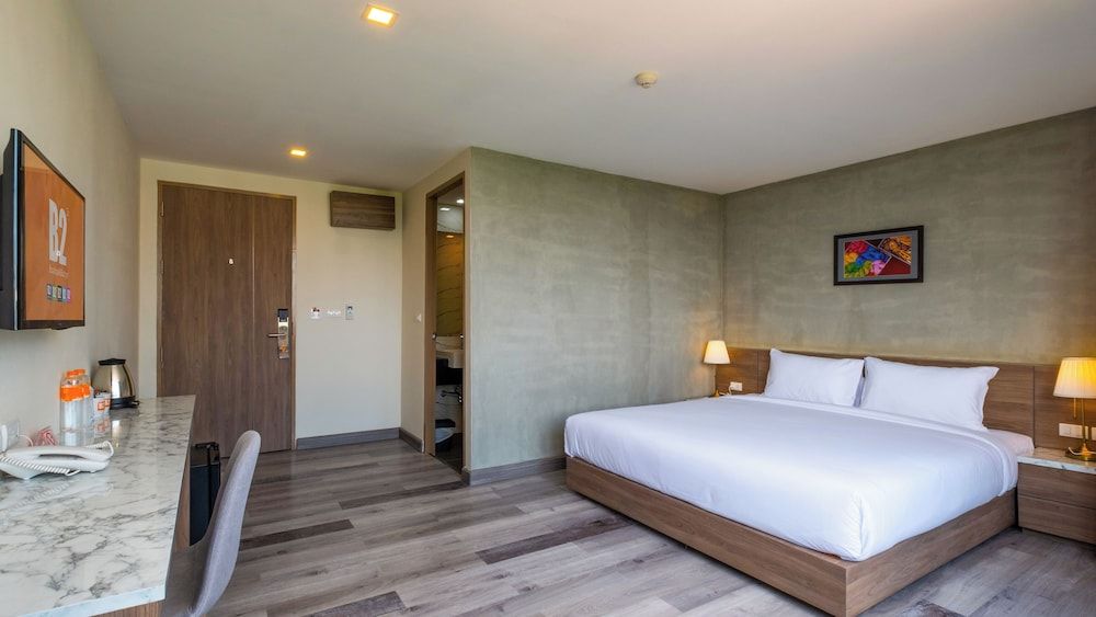 B2 Korat Premier Hotel Deluxe Double Room 2