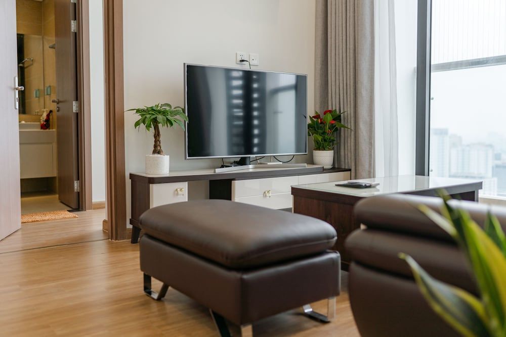 Luxury Apartment Vinhomes Skylake Luxury Apartment, 2 Bedrooms, City View, Tower 58