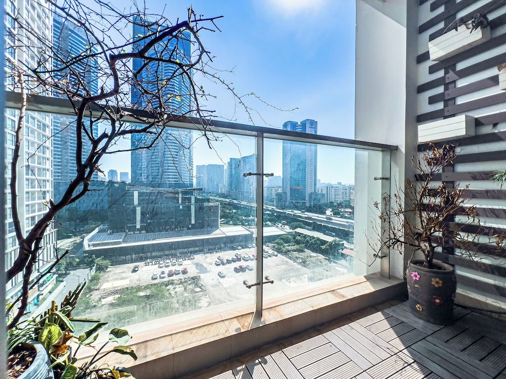 Luxury Apartment Vinhomes Skylake Luxury Apartment, 2 Bedrooms, City View, Tower 22