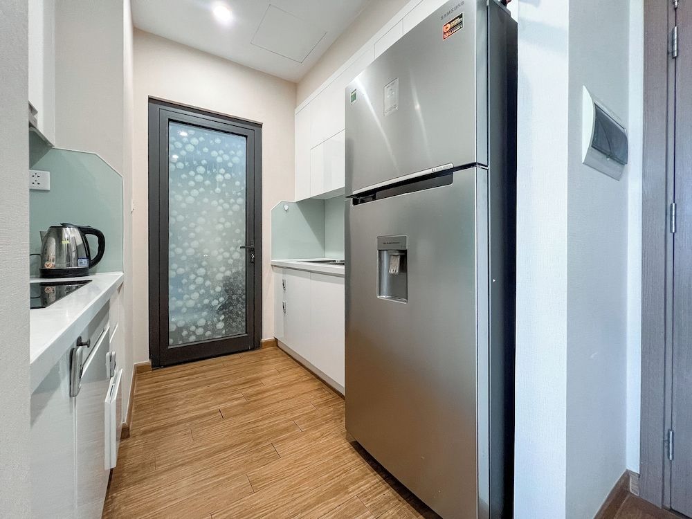 Luxury Apartment Vinhomes Skylake Luxury Apartment, 2 Bedrooms, City View, Tower 48