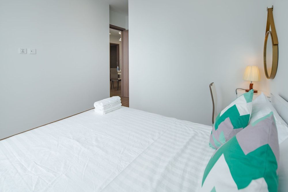 Luxury Apartment Vinhomes Skylake Luxury Apartment, 2 Bedrooms, City View, Tower 20