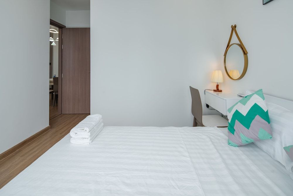 Luxury Apartment Vinhomes Skylake Luxury Apartment, 2 Bedrooms, City View, Tower 11