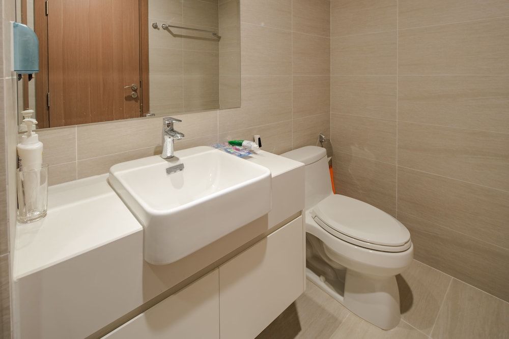 Luxury Apartment Vinhomes Skylake Luxury Apartment, 2 Bedrooms, City View, Tower 27